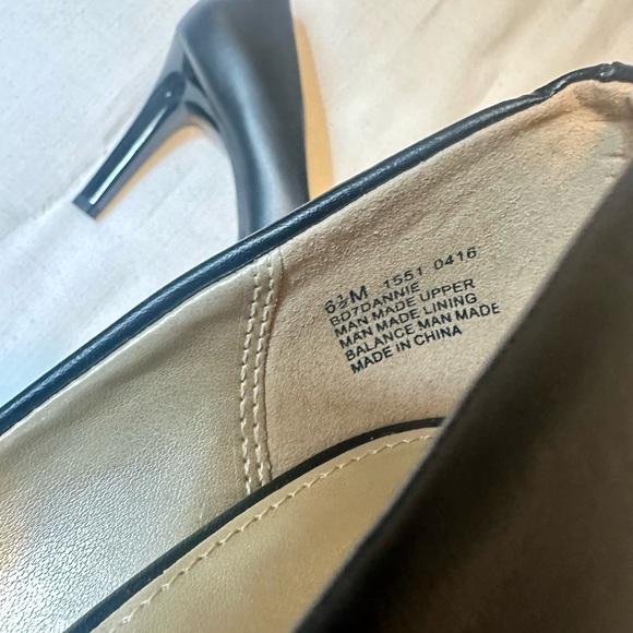 bandolino platform pumps